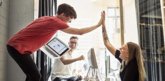 زمان مناسب برای ارتقا به سرویس میزبانی VPS سرویس میزبانی VPS