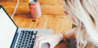 راهنمای گام به گام متناسب نگه داشتن وب سایت وب سایت خود را متناسب نگه داریم